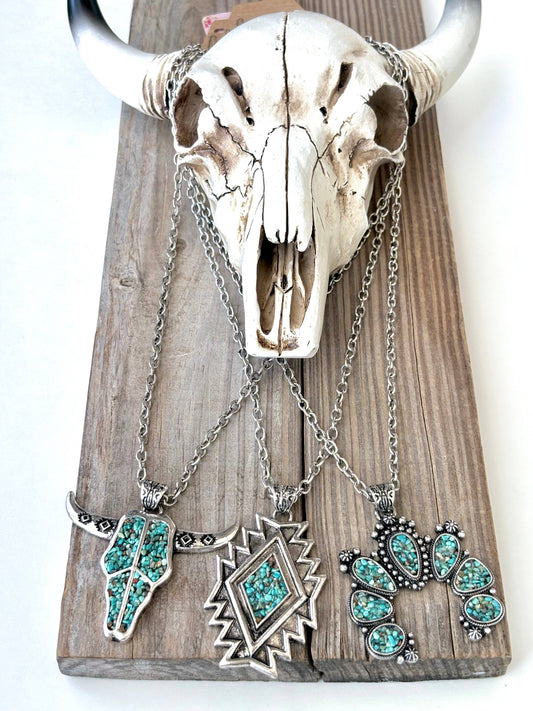 Western Style Druzy Turquoise Stone Pendant Necklace