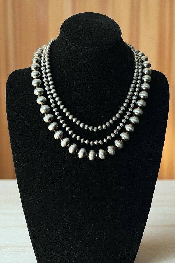 WESTERN NAVAJO PEARL 3 LAYER NECKLACE