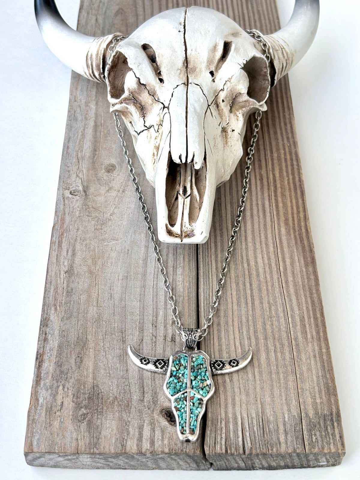 Western Style Druzy Turquoise Stone Pendant Necklace
